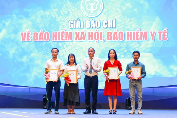 Phát động Giải báo chí tuyên truyền về BHXH, BHYT tỉnh Quảng Nam -0