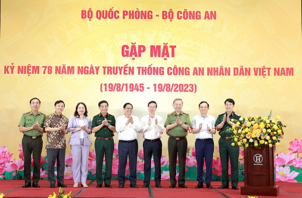 Bộ Công  an – Bộ Quốc phòng gặp mặt nhân kỷ niệm 78 năm Ngày truyền thống lực lượng CAND -0