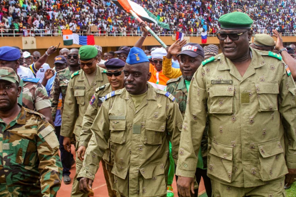 Niger hứng mưa trừng phạt vì từ chối tiếp phái đoàn Tây Phi -0