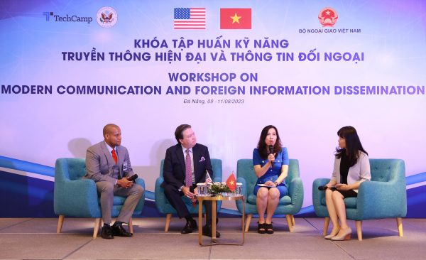 Mỹ hỗ trợ Việt Nam đào tạo cán bộ truyền thông và thông tin đối ngoại -0