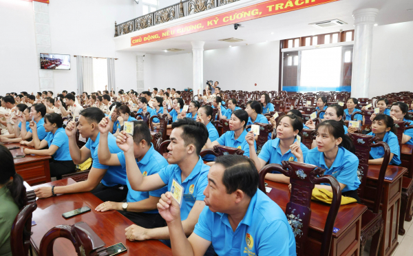 Phát huy vai trò xung kích của đoàn viên Công đoàn Công an TP Cần Thơ -0