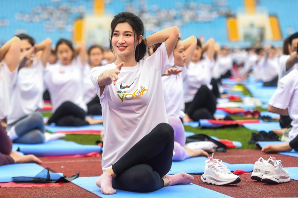 Ngày hội Yoga lần đầu tiên được tổ chức tại Hà Nội -2