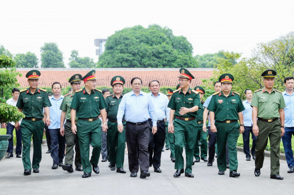 Thủ tướng Phạm Minh Chính kiểm tra công tác tu bổ định kỳ Lăng Chủ tịch Hồ Chí Minh -1