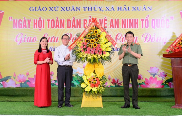Deputy Minister Luong Tam Quang attends “All People Protect National Security” Festival in Nam Dinh -0