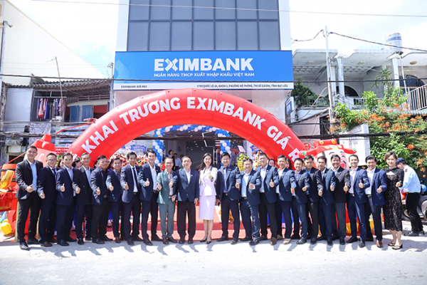 Eximbank khai trương chi nhánh và phòng giao dịch mới tại tỉnh Đồng Tháp và thị xã Giá Rai (tỉnh Bạc Liêu) -0