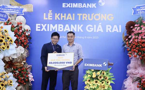 Eximbank khai trương chi nhánh và phòng giao dịch mới tại tỉnh Đồng Tháp và thị xã Giá Rai (tỉnh Bạc Liêu) -0