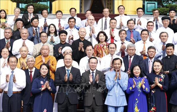 Chủ tịch nước tiếp đại biểu các tôn giáo, nhân sĩ, trí thức tiêu biểu TP Hồ Chí Minh -0