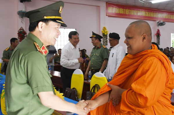 Đẩy mạnh phong trào trào toàn dân bảo vệ An ninh Tổ quốc trên không gian mạng -0