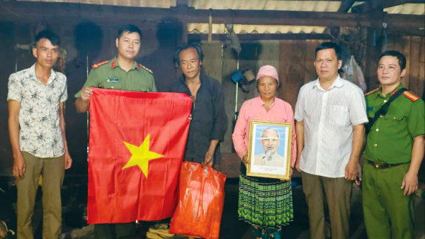 Nặm Ròm yên vui -0