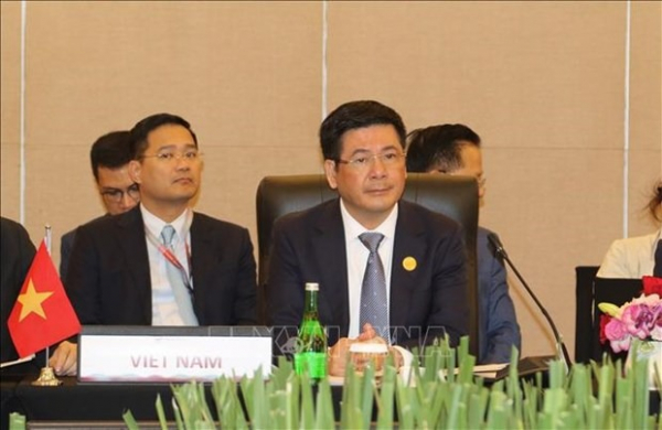 Vietnam attends CLMV Economic Ministers’ Meeting in Indonesia -0