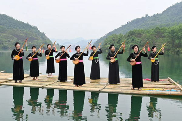 nghệ thuật phải được đặt trong không gian văn hóa mới phát huy được bản sắc, tạo nên giá trị-ảnh báo đại đoàn kết.jpg -2