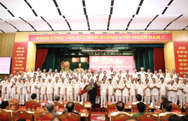 General Le Quy Vuong becomes Chairman of Vietnam Public Security Veterans’ Association   -0
