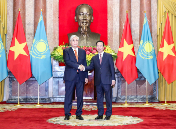Thông cáo báo chí chung về kết quả chuyến thăm chính thức Việt Nam của Tổng thống Kazakhstan -0