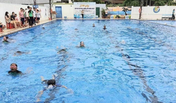 Rà soát quy trình đảm bảo an toàn khi dạy bơi sau hai vụ đuối nước thương tâm -0