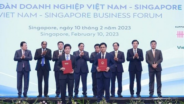 Singaporean PM’s visit expected to set future agenda for relationship with Vietnam: Ambassador -0