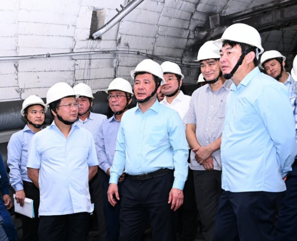 Thủ tướng yêu cầu tập trung khắc phục hậu quả vụ tai nạn hầm lò nghiêm trọng tại Quảng Ninh -0