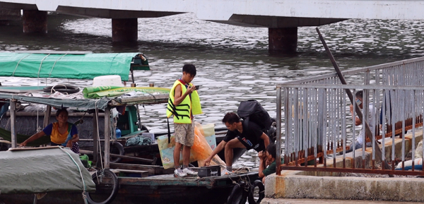 Tiềm ẩn rủi ro từ du lịch trải nghiệm tự phát  -0