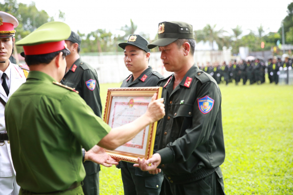 Trung đoàn Cảnh sát cơ động xứng đáng là “Quả đấm thép” của Công an TP Hồ Chí Minh -1