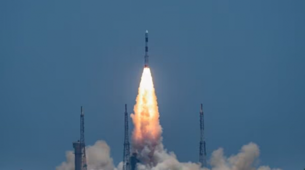 Ấn Độ phóng thành công tàu vũ trụ mang sứ mệnh nghiên cứu mặt trời -0