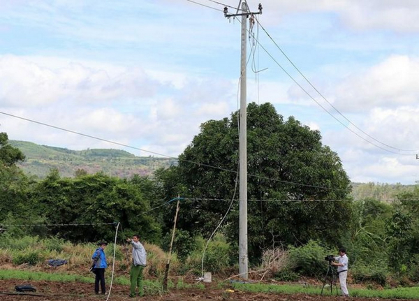 Hai công nhân thương vong sau sự cố điện giật khi sửa chữa tuyến dây 22Kv -0