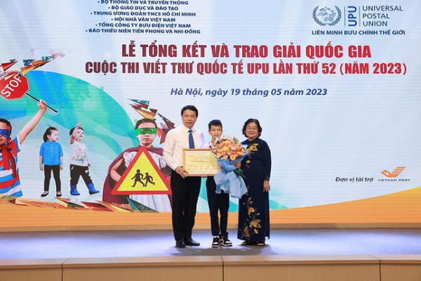 Học sinh Việt Nam giành giải 3 cuộc thi viết thư quốc tế UPU lần thứ 52 -0