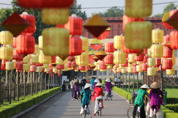 Ao dai program connects Hanoi's tourism and heritage -0