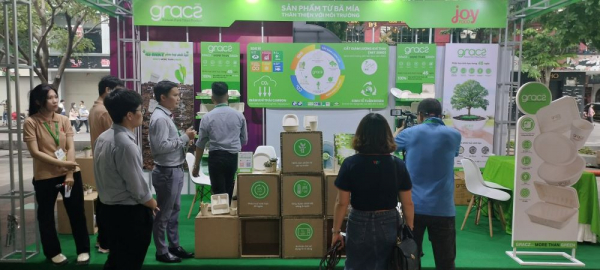 Doanh nghiệp Việt Nam và quốc tế triển lãm sản phẩm, dịch vụ tăng trưởng xanh -0