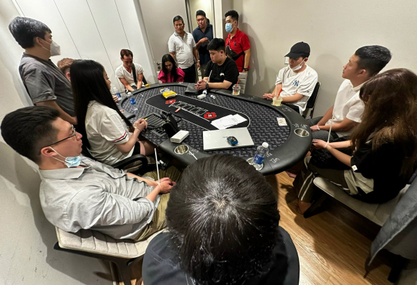 Thuê căn hộ chung cư cao cấp để tổ chức đánh bạc dưới hình thức đánh bài Poker -0