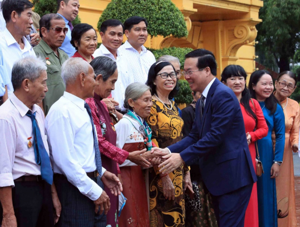 Chủ tịch nước Võ Văn Thưởng gặp mặt Đoàn người có công với cách mạng tỉnh Trà Vinh -0