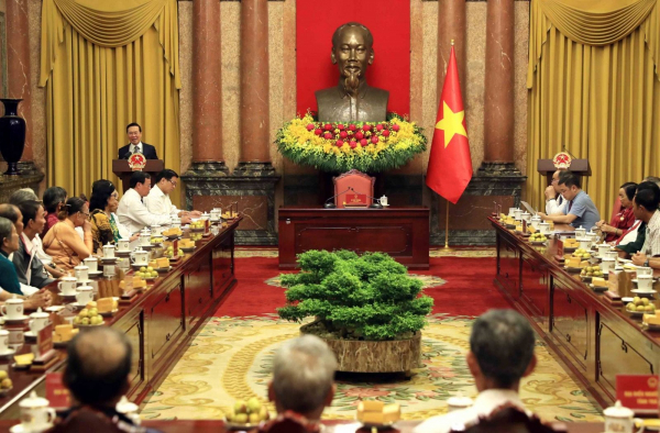 Chủ tịch nước Võ Văn Thưởng gặp mặt Đoàn người có công với cách mạng tỉnh Trà Vinh -0