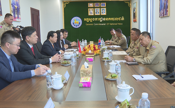 Việt Nam - Campuchia củng cố quan hệ hợp tác phòng, chống tội phạm -0