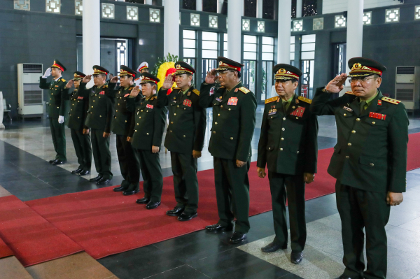Lãnh đạo Đảng, Nhà nước tới viếng Thượng tướng Nguyễn Chí Vịnh -1