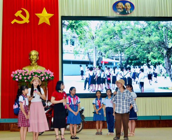 Chương trình “Gia đình có trách nhiệm thực hiện an toàn giao thông” -0