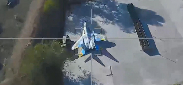 Lancet Nga vượt rào phòng không, phá hủy MiG-29 Ukraine xa tiền tuyến -0