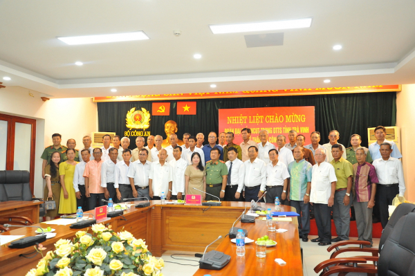 Bộ Công an tiếp Đoàn đại biểu người có uy tín trong dân tộc thiểu số tỉnh Trà Vinh -0