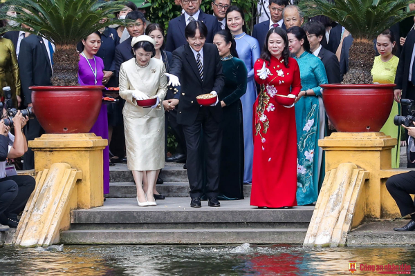 Hoàng Thái tử Nhật Bản và Công nương vào lăng viếng Chủ tịch Hồ Chí Minh, thăm Nhà sàn Bác Hồ -0