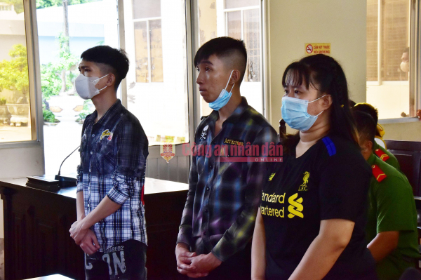 34 năm tù cho những kẻ buôn người với thủ đoạn “việc nhẹ lương cao” -0