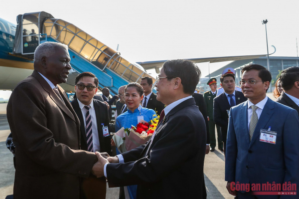 Chủ tịch Quốc hội Cuba tới thăm Việt Nam -0