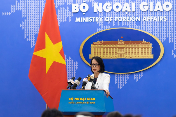 Việt Nam phản đối Trung Quốc đặt trạm nhận dạng tàu thuyền ở Hoàng Sa -0