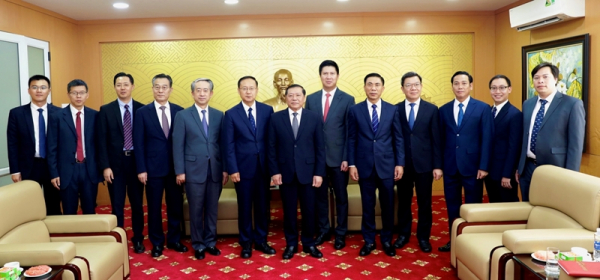 Vietnam, China enhance communications work on special ties -0