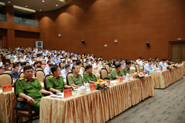 Xây dựng Công an TP Hồ Chí Minh thật sự trong sạch, vững mạnh, chính quy, tinh nhuệ, hiện đại -0