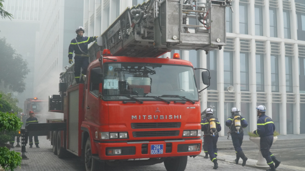 Diễn tập chữa cháy và cứu nạn cứu hộ tại trụ sở Bộ Công an -1