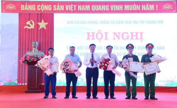 Xã đầu tiên tại Sơn La “sạch” ma túy -2