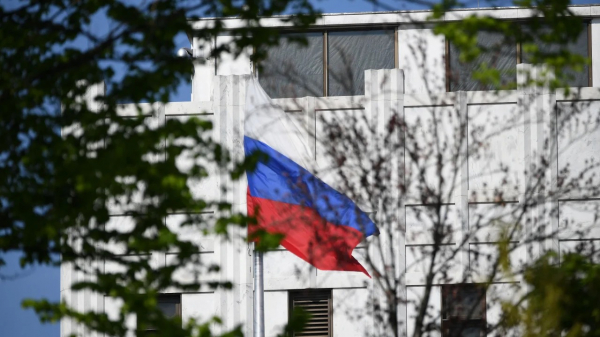 Mỹ trục xuất hai nhà ngoại giao Nga, Moscow phản ứng gay gắt -0