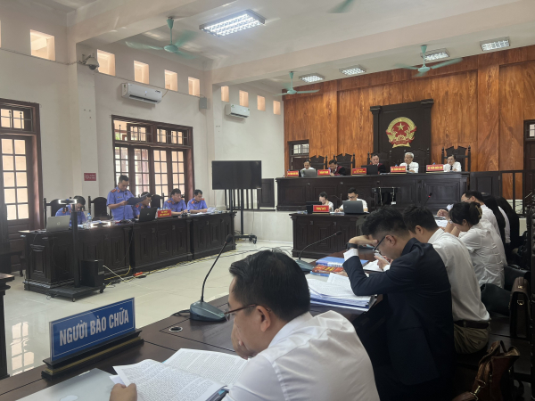 Hai cựu lãnh đạo Sở ở Thái Nguyên hầu tòa trong vụ khai thác hơn 3 triệu tấn than lậu  -0