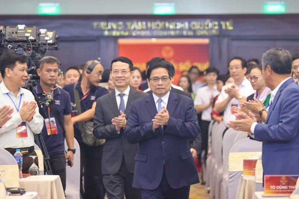 Thủ tướng: Đẩy mạnh số hóa giao dịch bất động sản, làm sạch dữ liệu người giao dịch chứng khoán -0