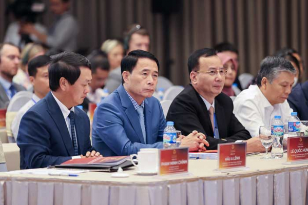 Thủ tướng: Đẩy mạnh số hóa giao dịch bất động sản, làm sạch dữ liệu người giao dịch chứng khoán -0