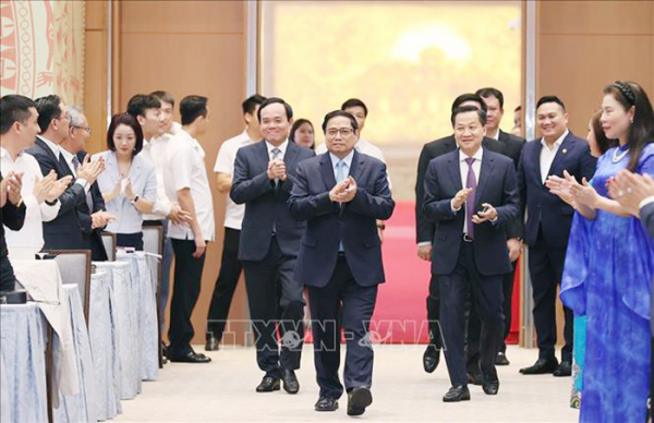 Thủ tướng Phạm Minh Chính: Chính phủ kiến tạo, đồng hành cùng doanh nghiệp phát triển -0