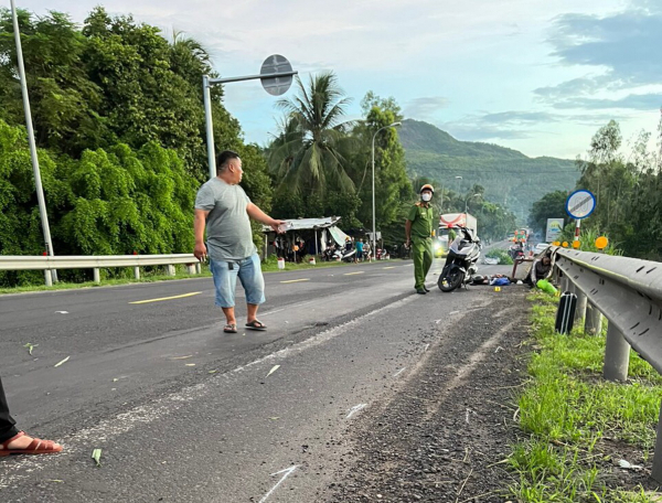 Ô tô va chạm giao thông ở Phú Yên khiến một chết rồi bỏ chạy vòng vèo lên Đăk Lăk -0