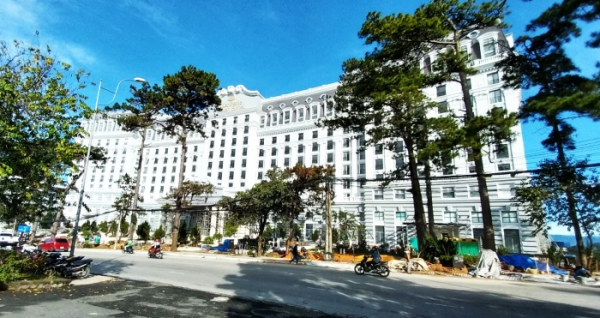 Khách sạn lớn nhất Đà Lạt xây dựng sai phép hơn 4.400m2 -0